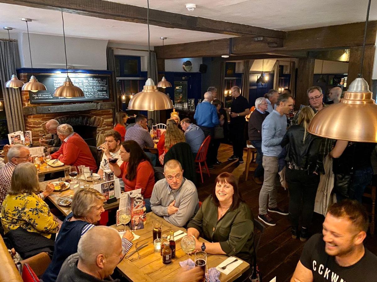 The Bull Inn Mildenhall Bagian luar foto